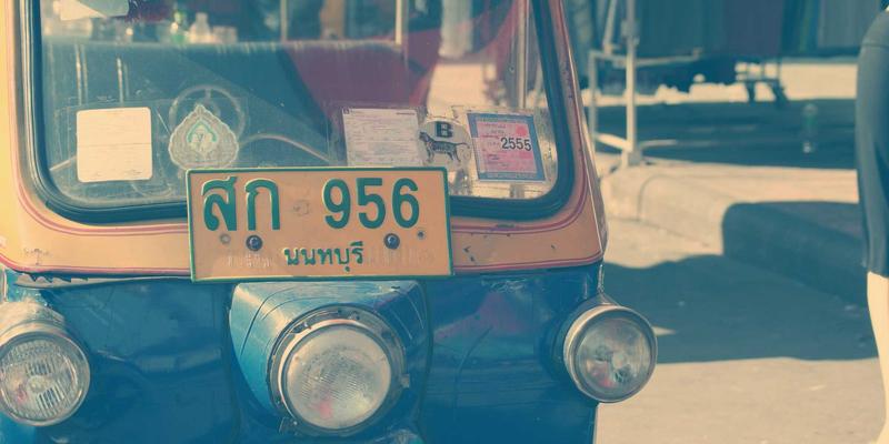 二手车评估终极指南：三步精准识别精修泡水车与结构损伤